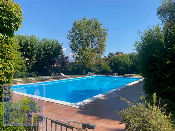 Bilocale in piccolo residence con posto auto
